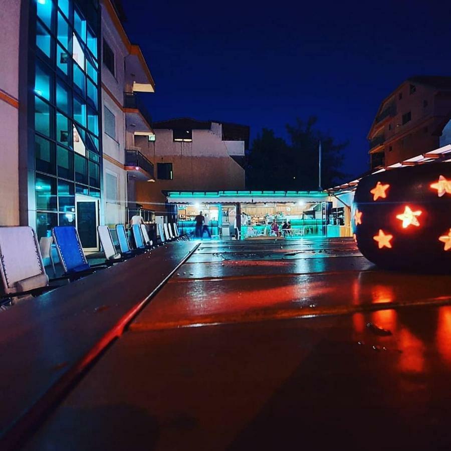 Brian Hotel Velipojë Zewnętrze zdjęcie